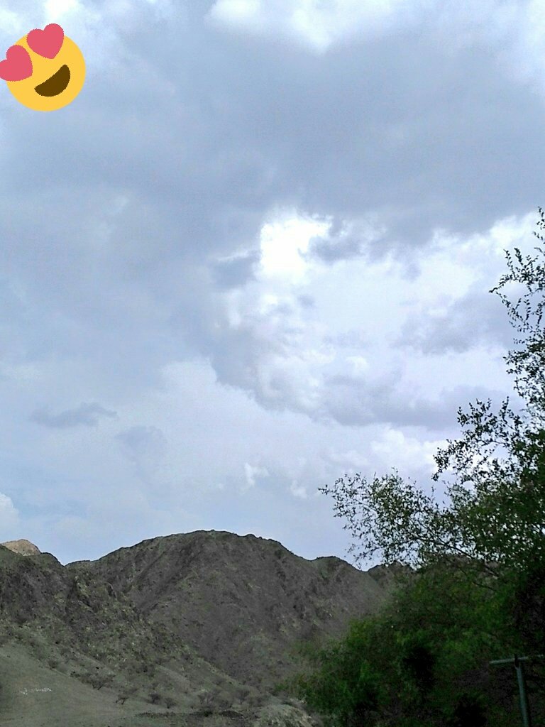 اجواء قرية المهاب صحم .
تصوير مالك المزيني.