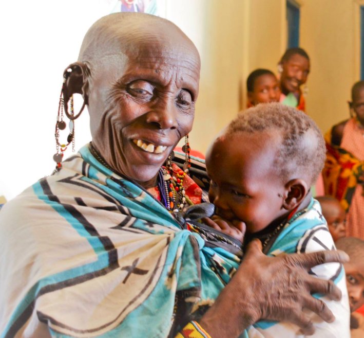 #HappyMothersDay to everyone from the wonderful mamas of Aitong Medical Centre and everyone here at the Land &amp; Life Foundation. Big love!