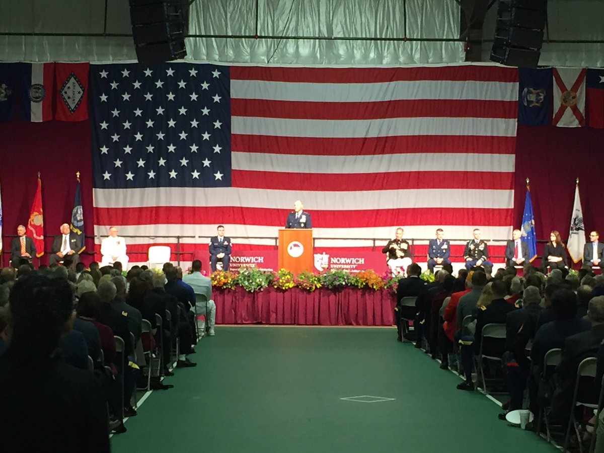 norwichnews's tweet photo. Commissioning spkr Major General Bussiere addresses 105 #NorwichGrad17 students about to take the #oath https://t.co/g7NRE65oCE
