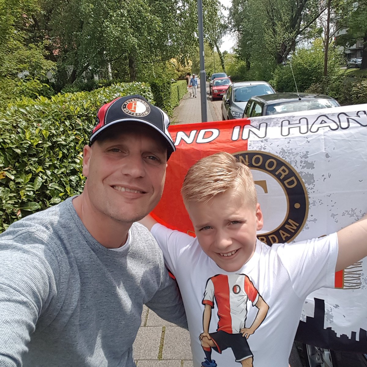 Wegens  voorziene omstandigheden is ons kantoor morgen gesloten. En mijn zoontje heeft griep. #feyenoord #feyher #wilaja