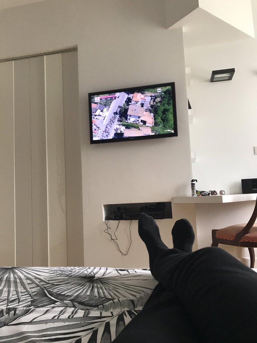 maxfiuma's tweet photo. #GirodItalia2017 #relax https://t.co/uyZWb8aguS