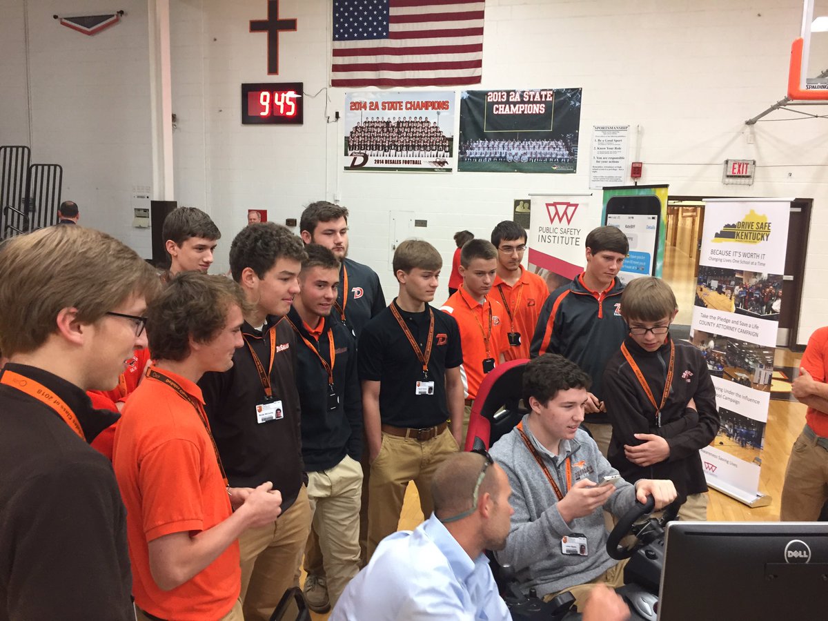 DriveSafeKy's tweet photo. We're changing driving attitudes and habits one school at a time. Another great day at DeSales HS in Jefferson Co. #desaleshighschool https://t.co/oulgIDBoDt