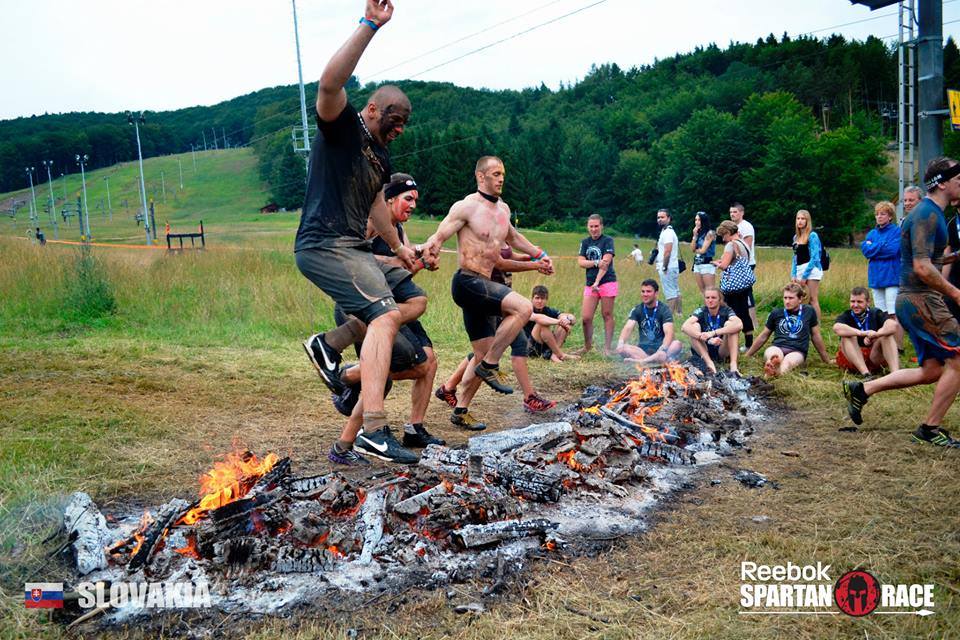SpartanRacePL's tweet image. Razem raźniej! Pamiętajcie o zniżkach na starty grupowe, czyli drużyny powyżej 4 lub 15 osób! #SpartanRace