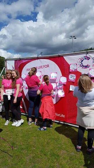 Scottishyin's tweet photo. #Raceforlifestirling #cancersucks #cancerwerecomingtogetyou #RaceforLife https://t.co/lSkBbCVt6k