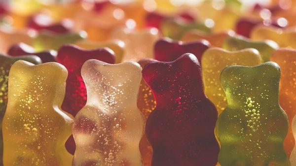 franceculture's tweet photo. Quels sont les additifs alimentaires à bannir ? Indice : la lettre E est dangereuse… https://t.co/exmNMU6Sri https://t.co/3UihVP0T0w