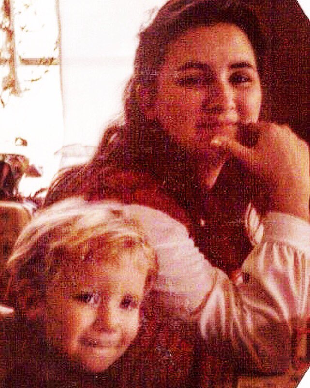 relaythatclown's tweet photo. Hey Mom #iloveyoumom your best ever!! #happymothersday2017 #fightingcancertogether #pinklemonadefight https://t.co/LwU38xu2Jp