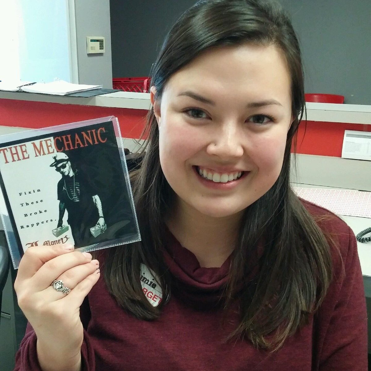 LMoney2012's tweet image. RAPPERS WILL DO ANYTHING TO STAND OUT... THE MECHANIC HOTTEST MIXTAPE U CN FIND IN THE STREETS. 
#HIDDENLEGEND