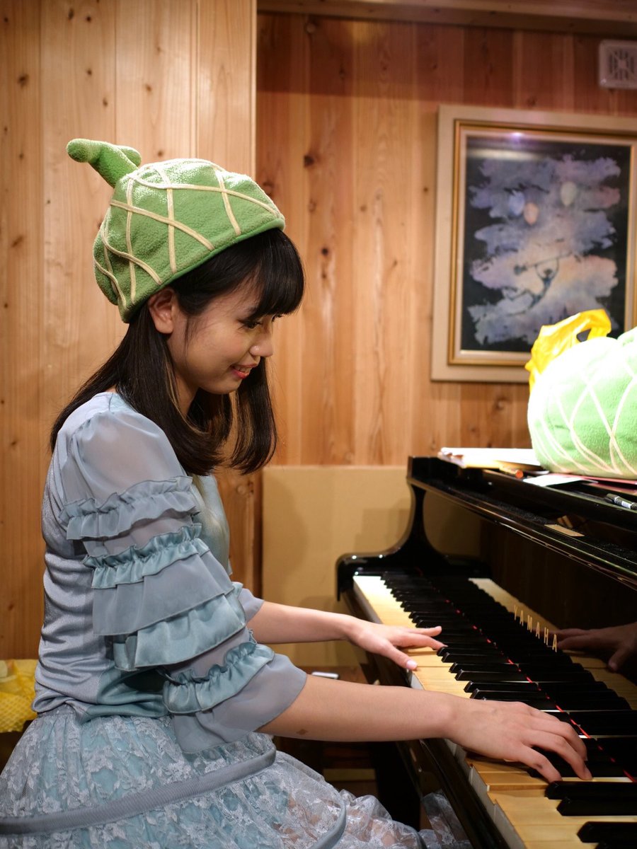 山口めろんちゃん ピアノが似合う女性 いや ピアノが似合う果物になりたい 山口めろんちゃん ピアノが似合う女性 いや ピアノが似合う果物になりたい