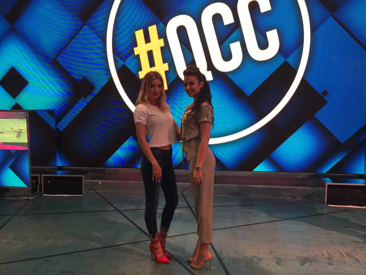 widmer_celine's tweet photo. sei bravissima amica mia @SarahCaste 😘#qcc @quelliche_rai2 https://t.co/eImhUxf37K