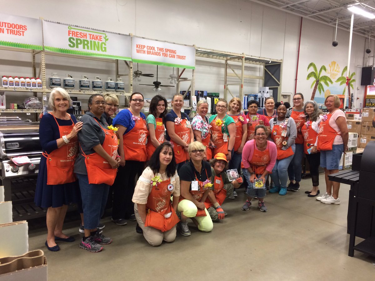 HDISharonB's tweet photo. HAPPY MOTHERS DAY to all the MOTHERS from Yulee 6921 and HOME DEPOT INTERIORS! https://t.co/azB4VgrNHv