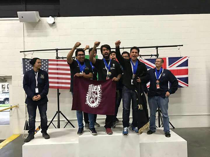IPN_MX's tweet image. #OrgulloIPN Estudiantes de la #UPIITA consiguieron 10 medallas en #Robogames2017 en San Francisco, California. 🥇 #UPIITA  #Huélum!