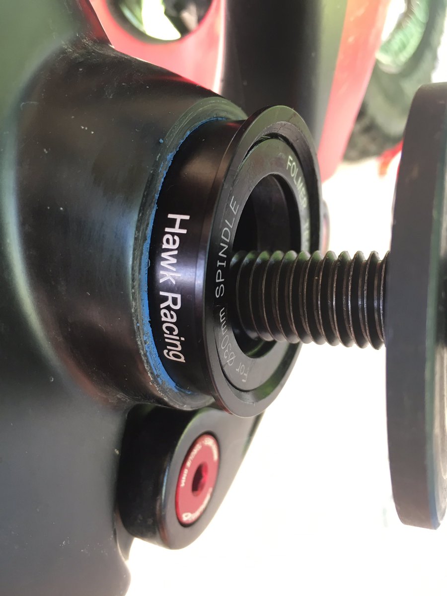 MarcusBarton's tweet image. While Mom is relaxing, I'm installing speed. @hawkracing #lessfriction #lessfrictionmorespeed #smoothasbutta #mountainbiking #biking