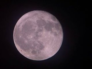 RyrTurismo's tweet photo. Ryr turismo les desea feliz dia a rodas las mamas no podemos bajr la luna .pero esto es para ustedes,ojala las regaloneen harto buen dia https://t.co/9EyriUNo1I