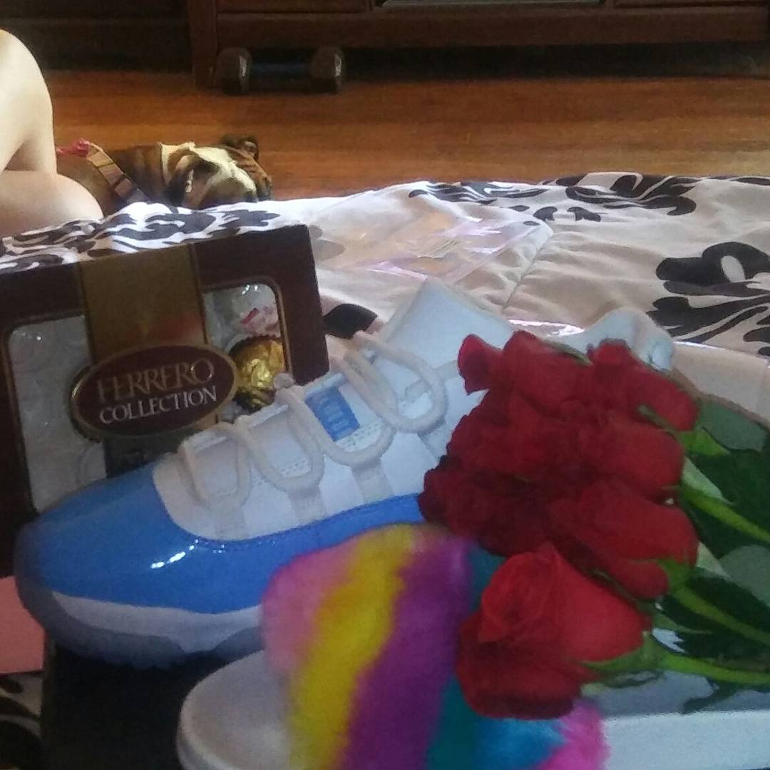 JeanettaDavis35's tweet photo. Some of my gifts.  Love my kids &amp; dude. @sirgirlles. Thank you https://t.co/qWIwhswaty