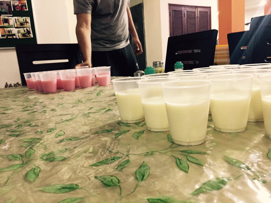 MehraNeer's tweet photo. Fun with #thandaaai 
@CoHoStayz https://t.co/jjjFMadspi