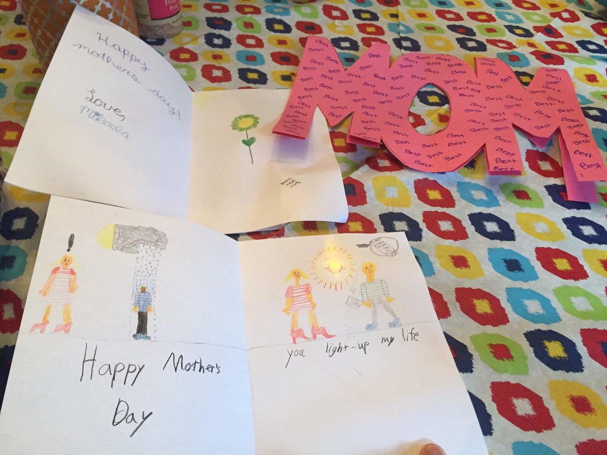 When your Maker kids wish you a Happy Mother's Day #papercircuit @Makerspaces_com @TROISMARTIN @gravescolleen @LFlemingEDU @Makerspaces_com