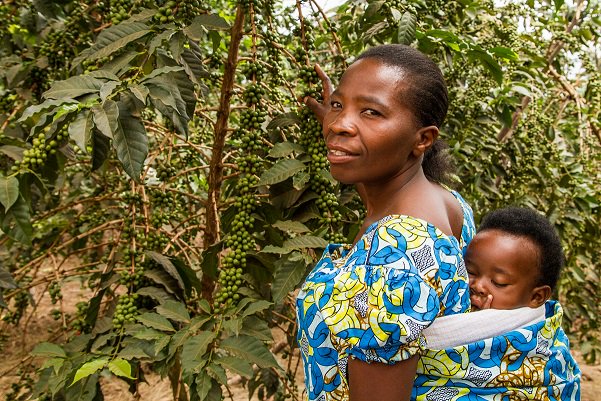 FairTradeCert's tweet photo. Happy #MothersDay to all the strong, inspiring, caring and beautiful mothers around the world. Thank you for all that you do. #FairTrade https://t.co/3YLuwshs6Q