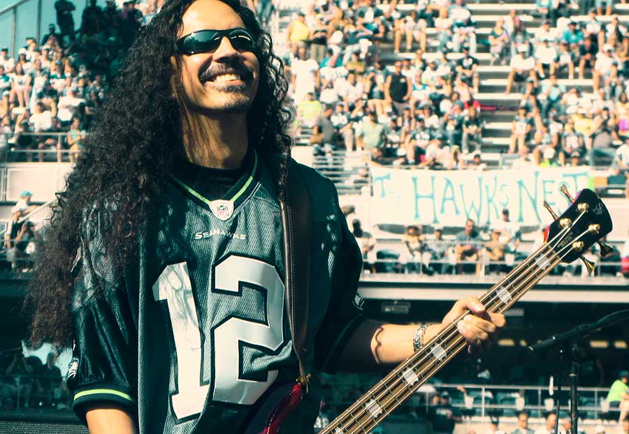 Happy birthday to Mike Inez of 