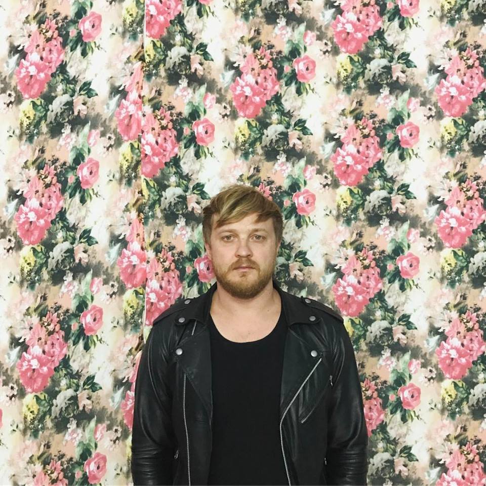 Jacaranda FM (@jacarandafm) on Twitter photo #JacaSATop20
BREAKAWAY:
<a href="/FrancoisVanCoke/">Francois van Coke</a> "Die Wêreld Is Mal" Retweet to get this track on the chart. #JacaSATop20
BREAKAWAY:
<a href="/FrancoisVanCoke/">Francois van Coke</a> "Die Wêreld Is Mal" Retweet to get this track on the chart.