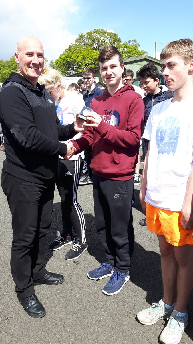 EpltRhf's tweet photo. Beardmore Volleyball team wins first place in the Company competition at camp. https://t.co/O6S5CqWQpv