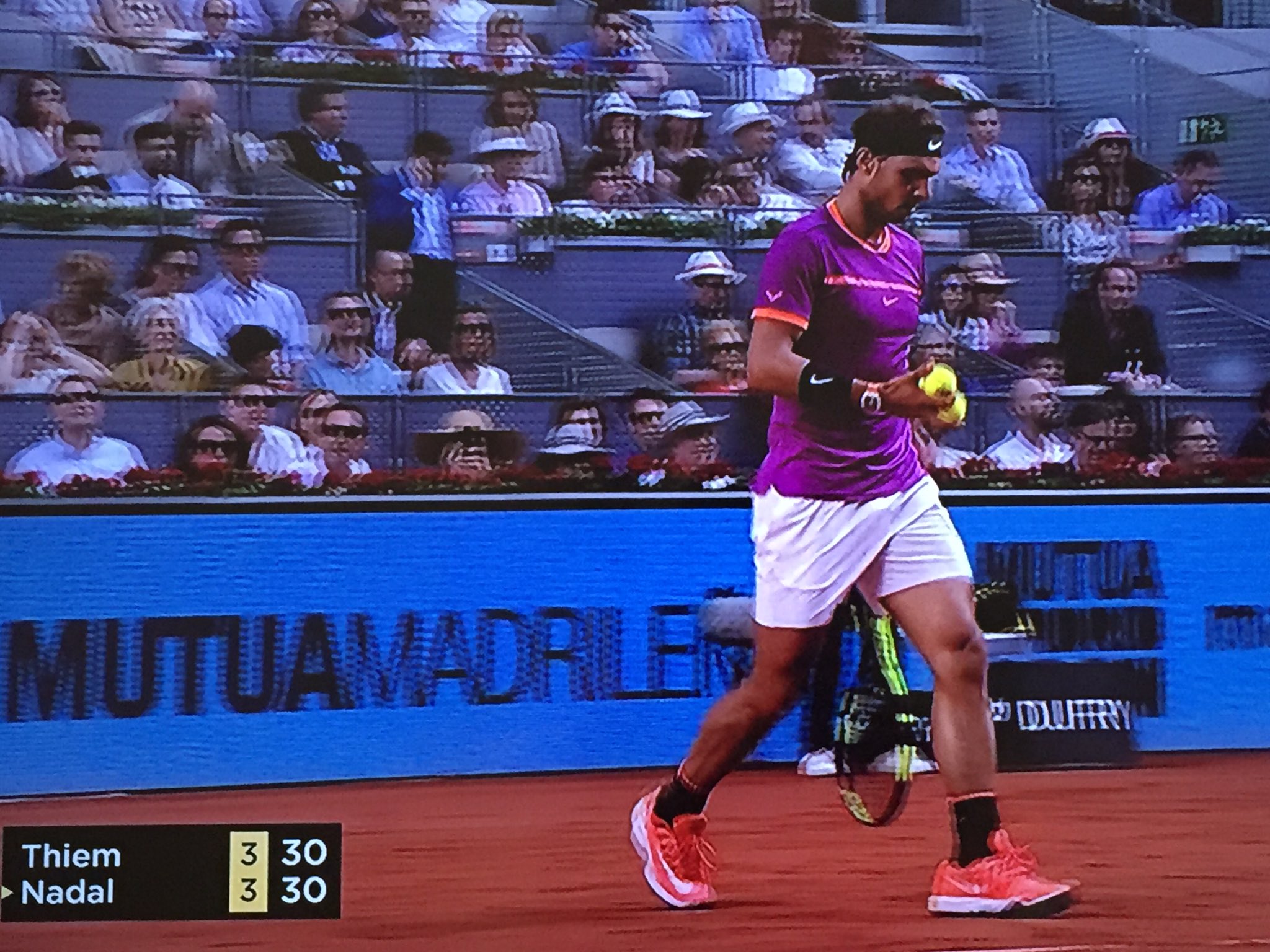 さえ على تويتر そして竿を拭きながら早回しで追いついたマドリードオープン決勝 Bsのnhkだお クレイの王者ラファエルナダルと若手最注目のドミニクティームの対戦です 前回のラファとジョコの試合はジョコらしからぬミスが多かったけどどうしたのかな 怪我 さえ على تويتر そして竿を拭きながら早回しで追いついたマドリードオープン決勝 Bsのnhkだお クレイの王者ラファエルナダルと若手最注目のドミニクティームの対戦です 前回のラファとジョコの試合はジョコらしからぬミスが多かったけどどうしたのかな 怪我