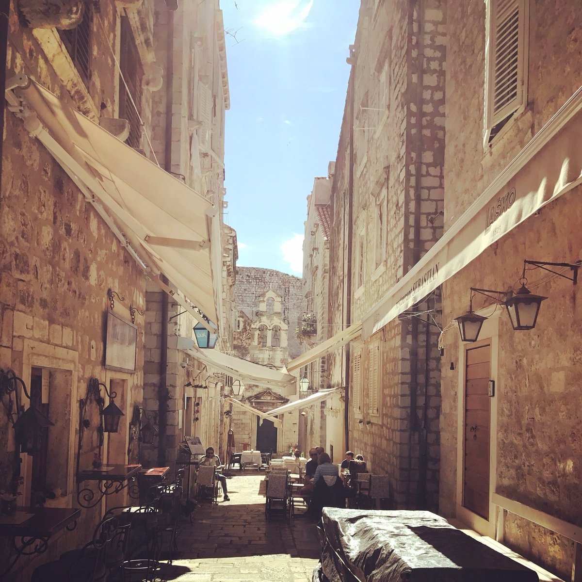wander_with's tweet photo. #explore the old city of #Dubrovnik #croatia #travel #wanderlust #gameofthrones #travelblogger https://t.co/jKbr3RMNVP