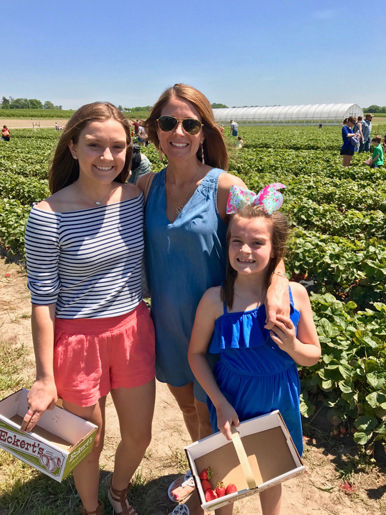 Happy Mother's Day Sara! You are tied for first for the best Mom in the business! Thank you and Love ya!