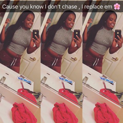 Watch amoreeee✨'s leaked NSFW photo on TwXstars