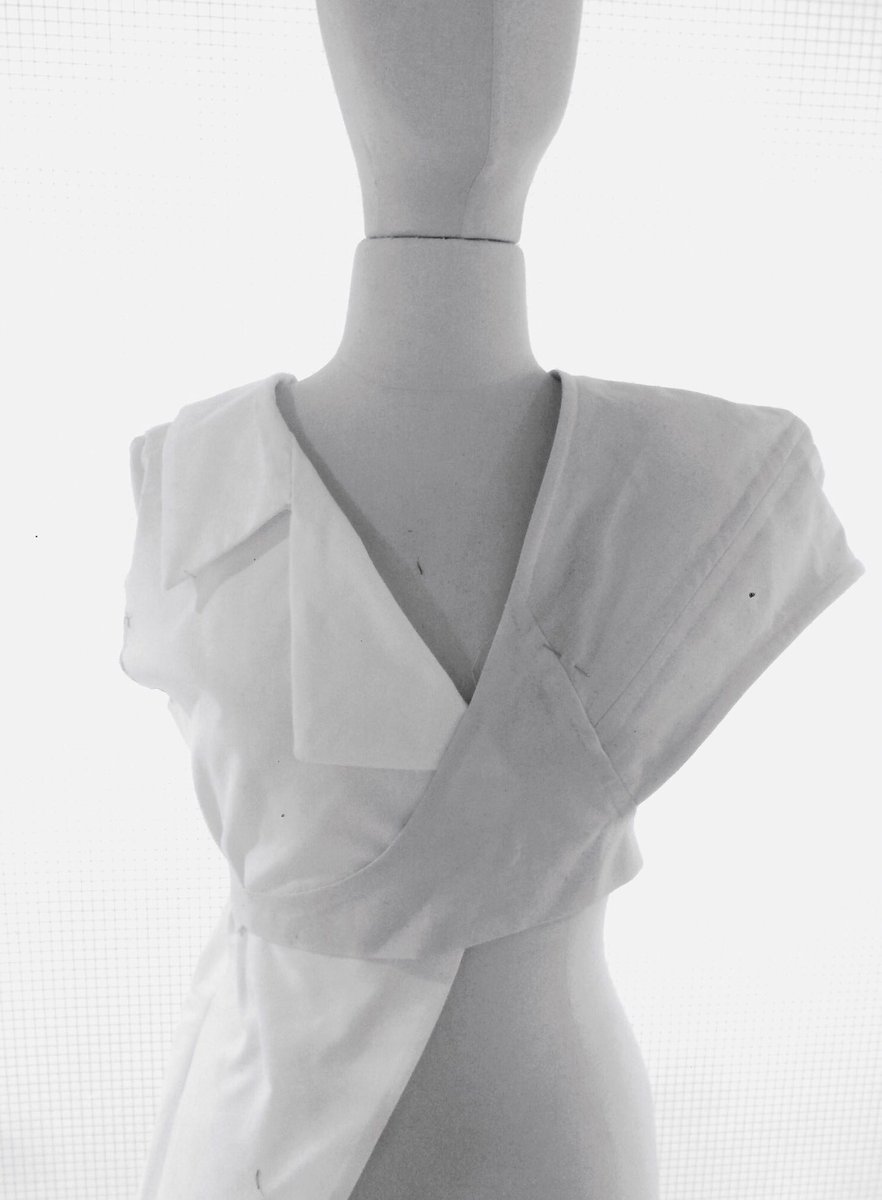 SchenkerMarie's tweet photo. Projet costume de scène #musique #costume #scene #mode #fashiondesigner #studentfashion #vetements #creative #switzerland #commandes #proto https://t.co/cC0j61VLGW
