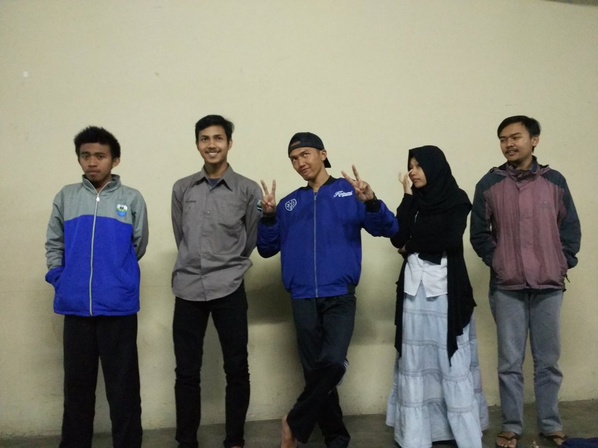 selamat kepada Bakal Calon Ketua KMGUPI periode 2017-2018
1. Ahmad Zaelani
2. Rohmat
3. Ainul Umam
3. Bunga Rinjani
5. Firman