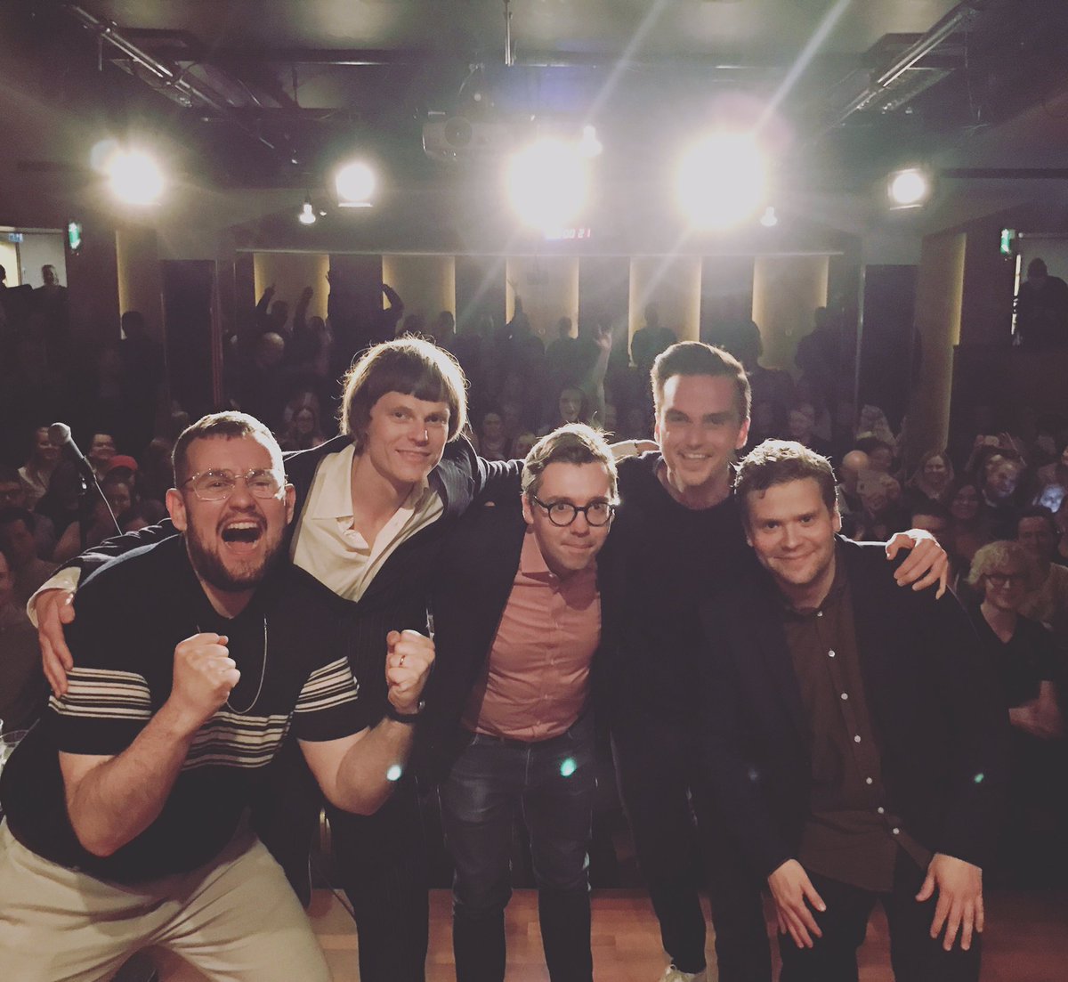 Lokasýning vetrarins. 79 sýningar að baki frá áramótum. Brothers in arms. #miðísland