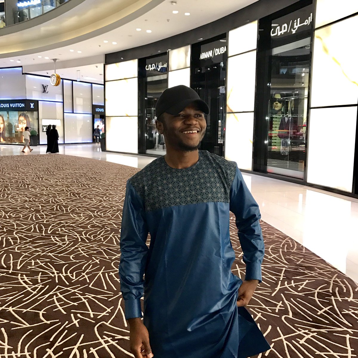 azbir_clothing's tweet image. Introducing 'BRIO' the New #AzbirKaftan ✂️ 
—•—
#ShoulderButton #LongSleeve For Enquiries DM US 📩/Whatsapp 08140975712 #2017 #NewCollections