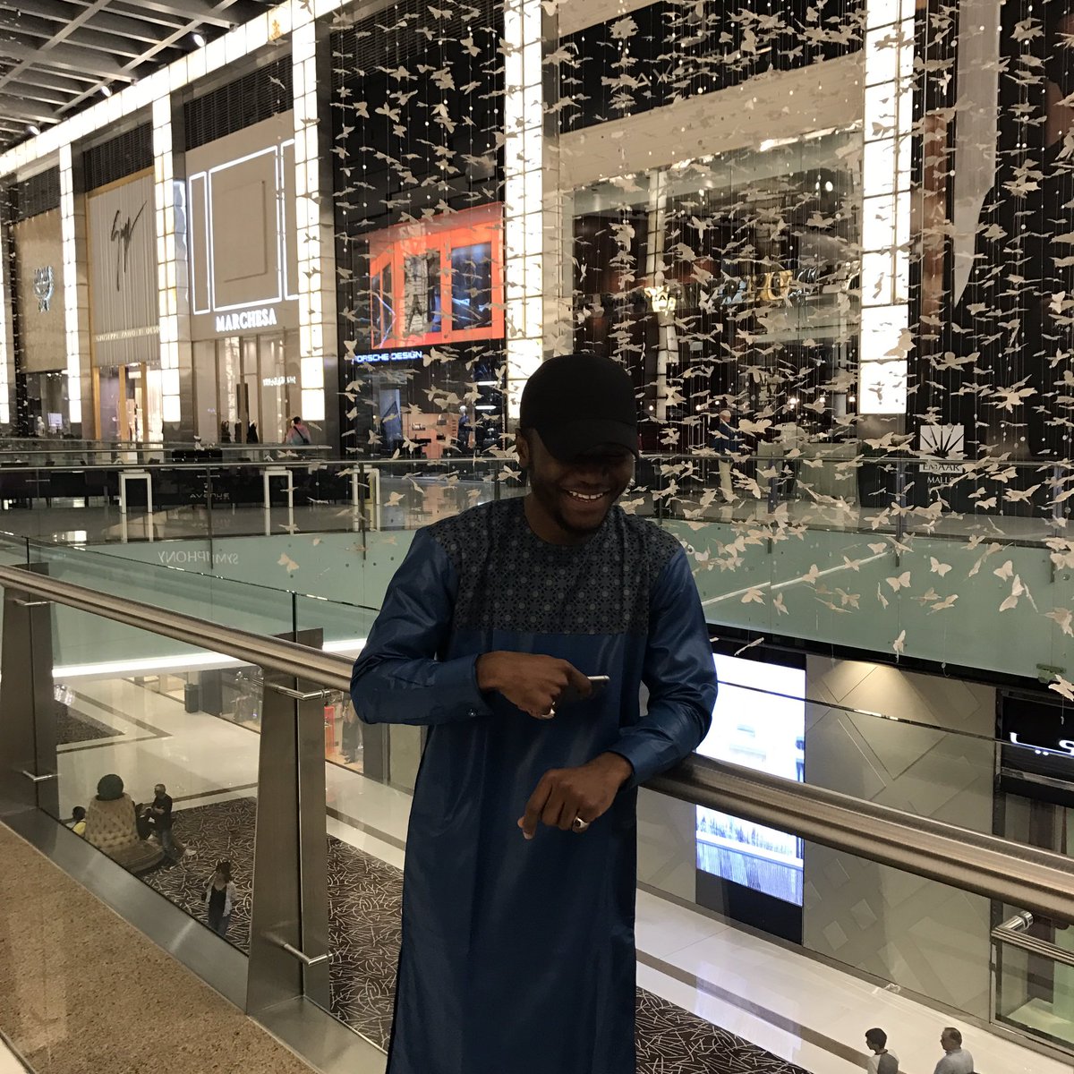 azbir_clothing's tweet image. Introducing 'BRIO' the New #AzbirKaftan ✂️ 
—•—
#ShoulderButton #LongSleeve For Enquiries DM US 📩/Whatsapp 08140975712 #2017 #NewCollections