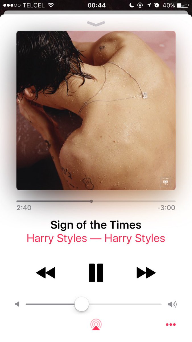 MissAnneStyles's tweet photo. #HarryStylesConExa #HarryStylesMexico @ExaFM x12 https://t.co/ZgOW9DHu05