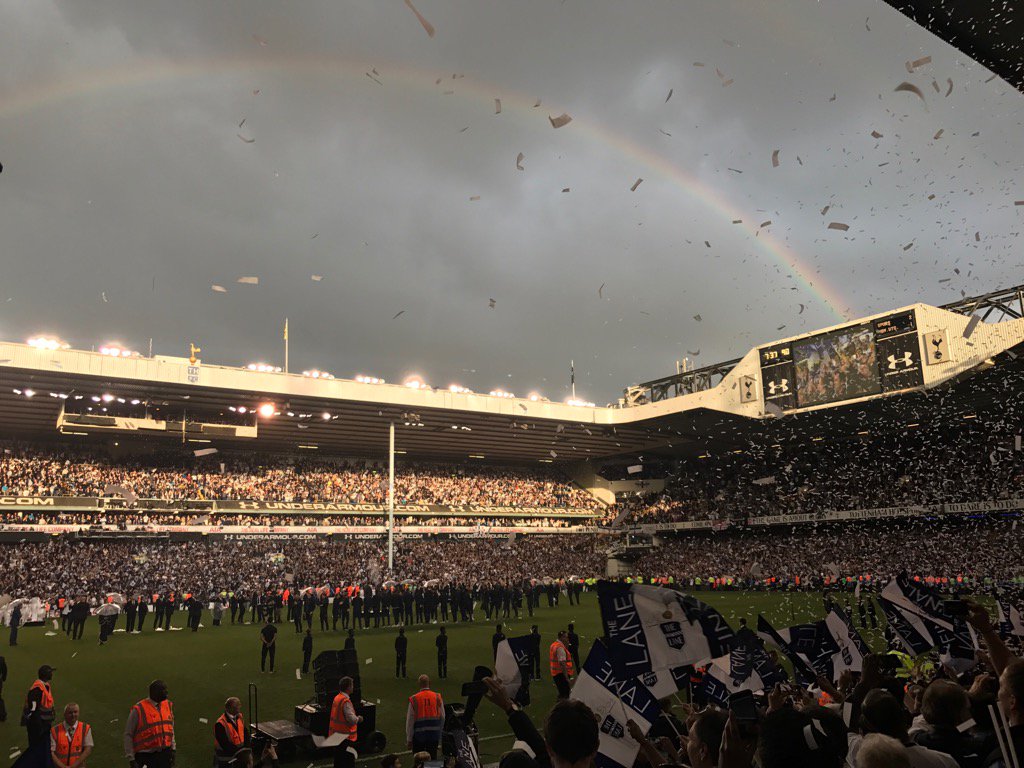 HummerAlex2's tweet image. The perfect send off to a special place @SpursOfficial