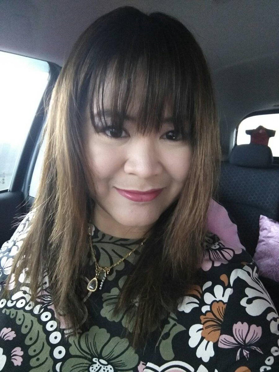 aay_ailada's tweet photo. #hellofriday with #flowerprinted #dress #dressup https://t.co/6whvfCkTmF