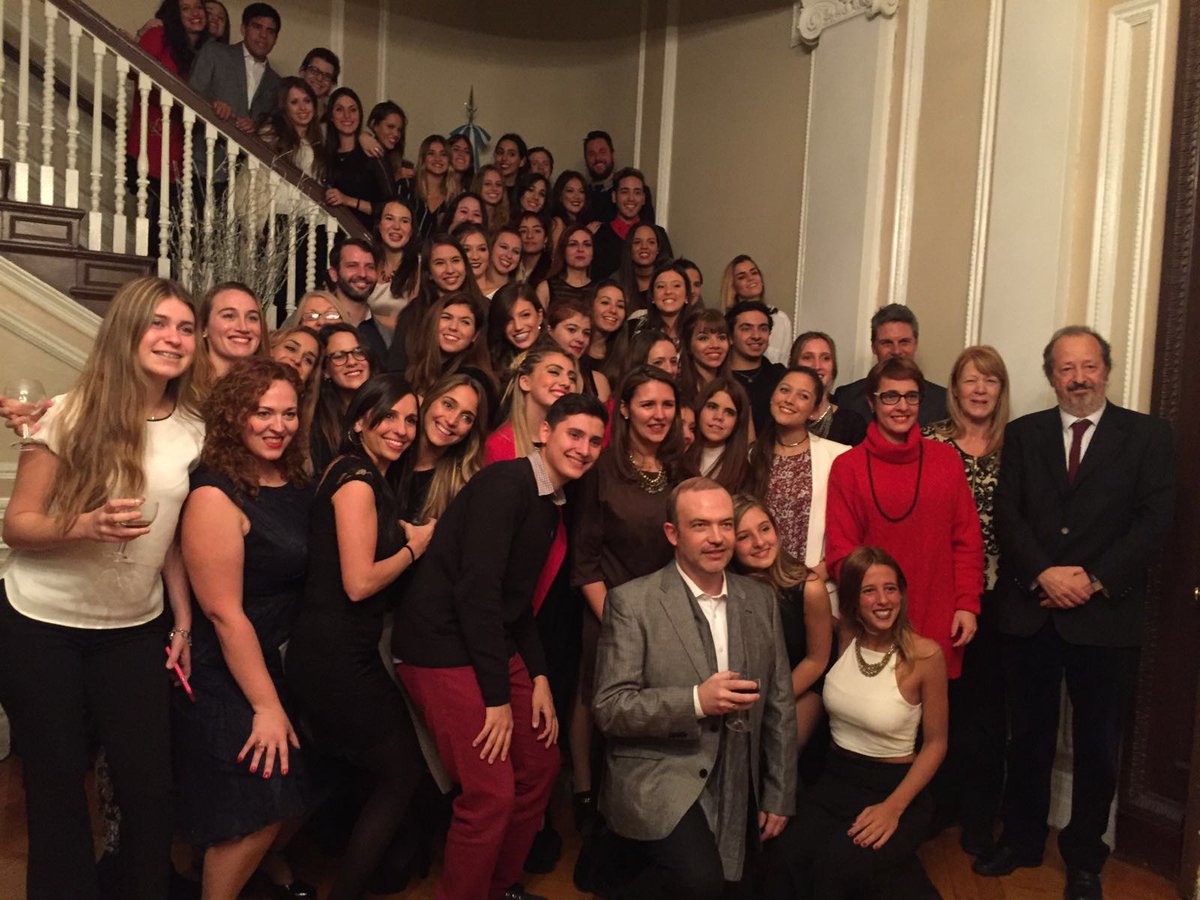 En el Consulado en NY <a href="/cnyor/">Ceo Ukah Nyor</a> acompañando a jóvenes artistas argentinos en el musical Go Broadway. Excelente!