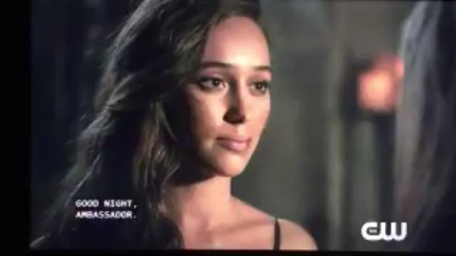 OnemoreBiThing's tweet photo. Can you feel the sexual tesion? #The100 #Clexa TEAM LEXA https://t.co/bGMt92Xyd9