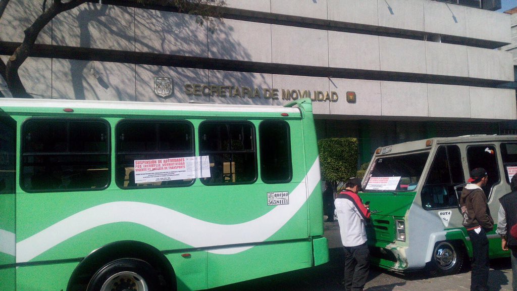 VigimoviCDMX's tweet photo. En At'n a denuncias sanción a 2 unidades R94 Taxqueña-Tláhuac por poner en riesgo a usuarios https://t.co/VZ5krOMqTk https://t.co/mX1c3AGH7K
