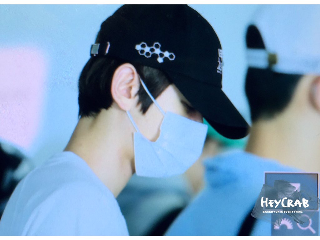 heycrab0506's tweet photo. 160211 DFW Sleepy😪😪 https://t.co/aSbI0keaFf