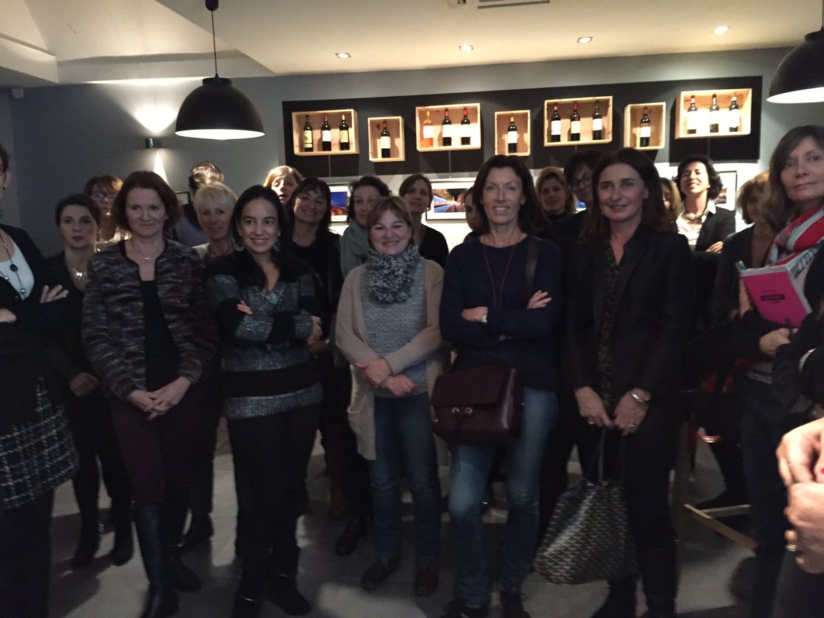 audreyleger33's tweet photo. L et vins soirée Domaine Tempier a la Brasserie d Ornano, merci Joris et Franck! https://t.co/kFd8WjWnuM