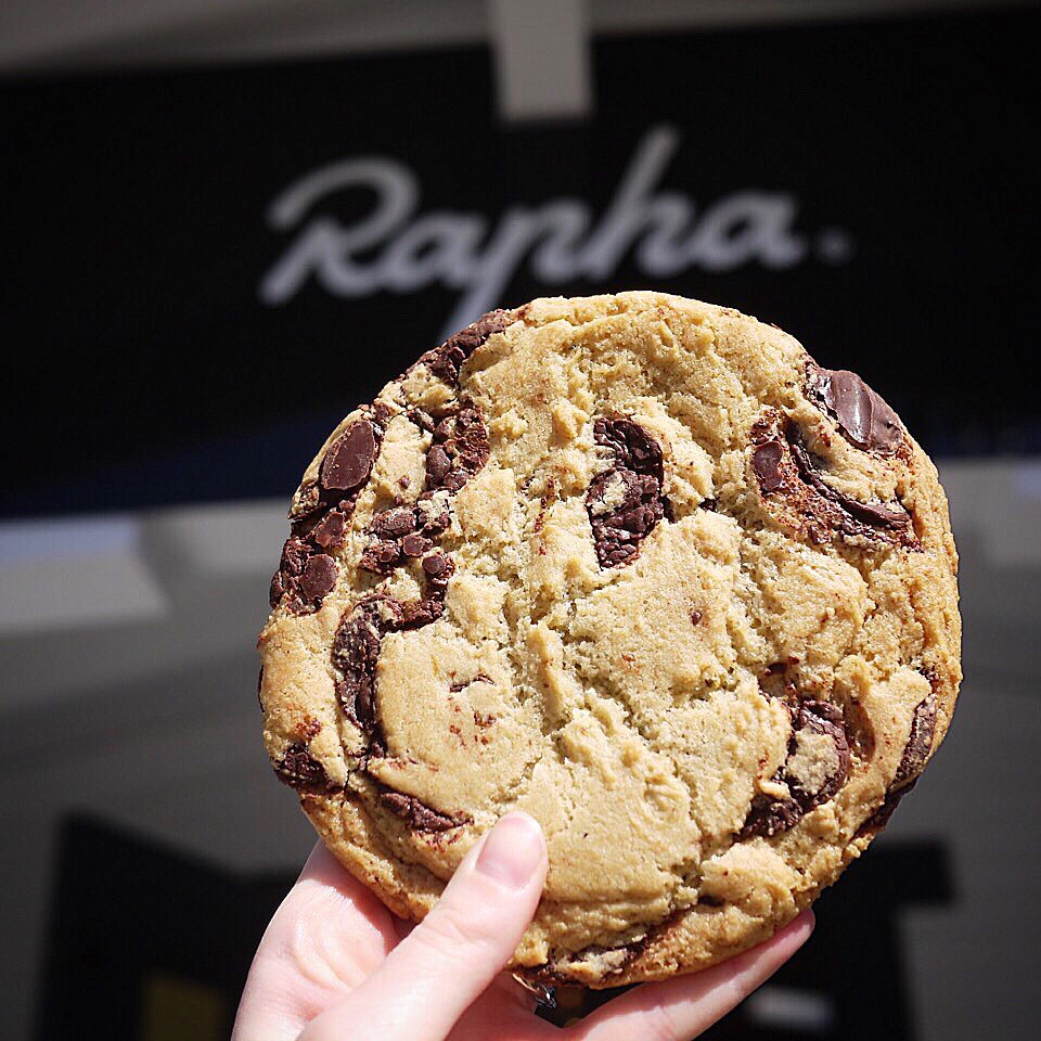 StellaBarraSM's tweet photo. Our cookies! Now at Rapha Cycle Club LA Pop Up, 1617 Abbot Kinney Blvd in Venice! #rapha.cc/LA #RaphaLA @JeffMahin https://t.co/Fcfxcg8yqq