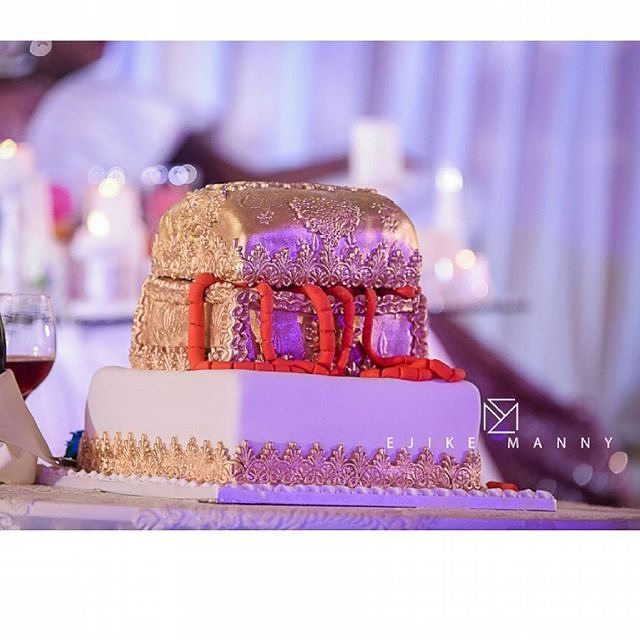 SugarWeddings's tweet photo. Traditional golden chest-cake captured by @ejikemanny #cake, #tradcake #chestcake #inspira… https://t.co/iCr1ZNnzqn https://t.co/bPVFgOntfh