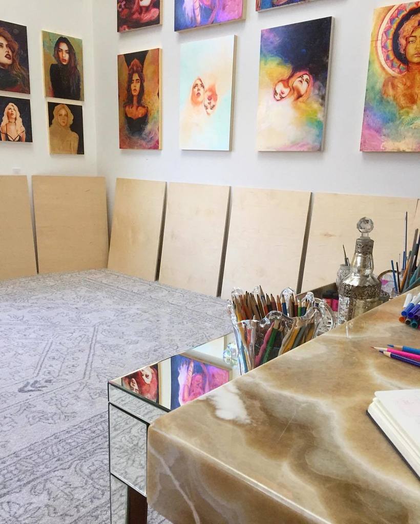 CharmaineOlivia's tweet photo. Coming soon... 🙊🙈✨ @daxgallery https://t.co/M3OQWkoc1R https://t.co/MJPYKKuMSr