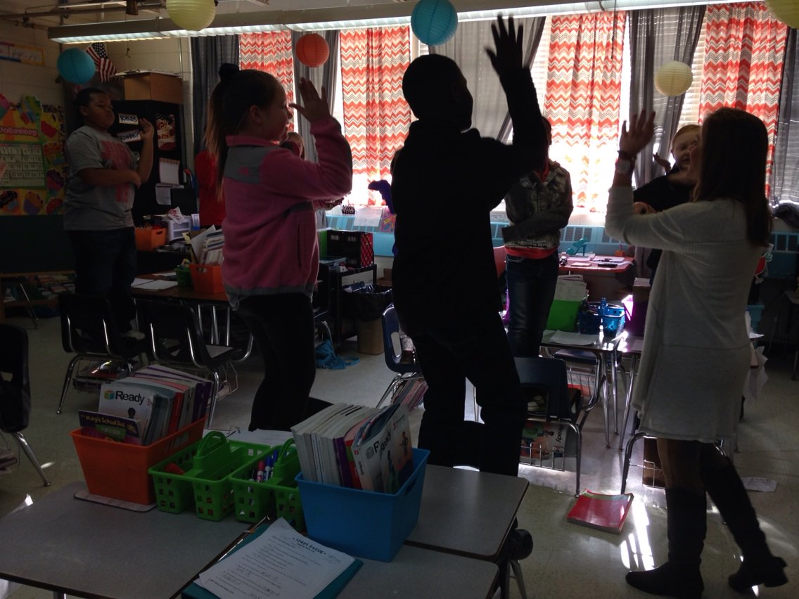 SebastopolElem1's tweet photo. Day 4: Ms. E. Thrash and her class rocked it with the polygon chant! #contentloaded! #coolmoves! https://t.co/HEDcMv3JLG