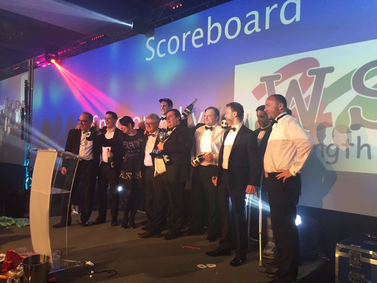 MidsPropQuiz's tweet photo. And the #MPQ2016 winners trophy goes to @GBRPB - well done guys! https://t.co/AOXqty1Ayp