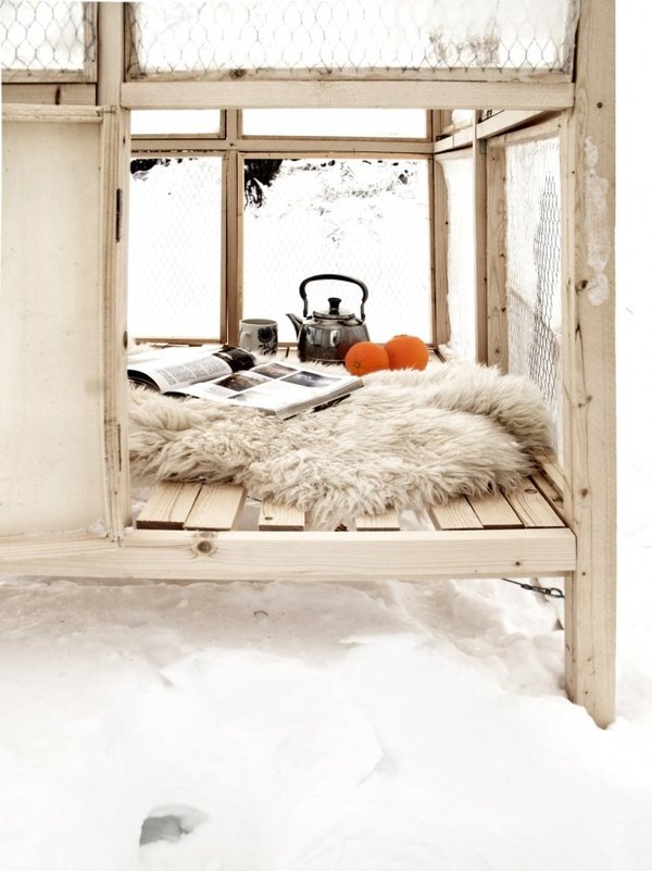 BookBub's tweet photo. The Coziest Reading Nooks to Hunker Down in this Winter https://t.co/itn91zQ6zY https://t.co/7m3b35o1W5
