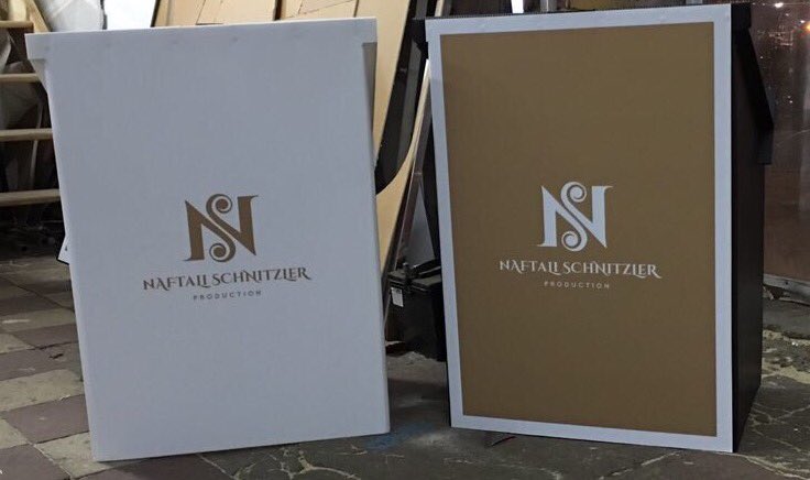 DartMedia_'s tweet image. Boy do we love when design &amp;amp; music interact.
Without further ado, the newly designed brand for @naftalis! #brandNEW