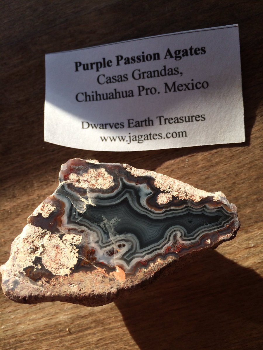 sondy's tweet photo. More agates. #rocktweeting https://t.co/MtAMdGoCbO
