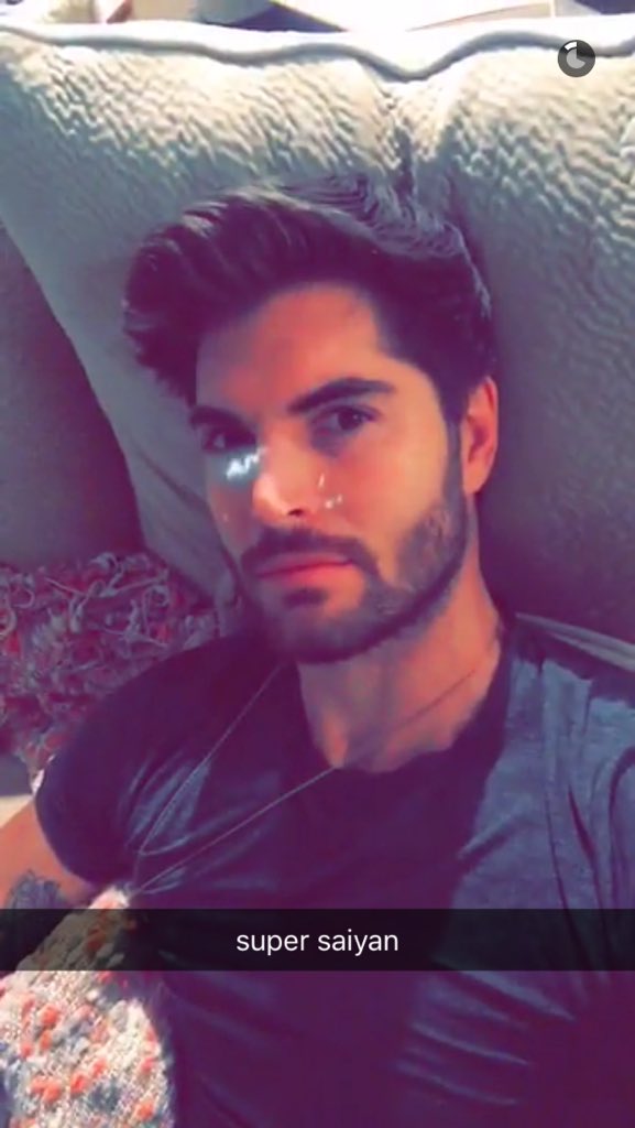 TateAndMiles's tweet photo. @itsNickBateman on snapchat :) https://t.co/jKkO5NIIID
